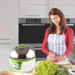 VitAir Turbo Heißluftfritteuse Grün-weiß 1400W Grillen Backen 9l -Klarstein 10028288 yy 0004 ambient klarstein vitair heissluft frieteuse