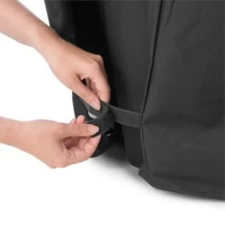 Tomahawk 3.1 S Wetterschutzhaube 300D Canvas 30/70% PE/PVC Schwarz 11 Tomahawk 3.1 S Wetterschutzhaube 300D Canvas 30/70% PE/PVC Schwarz -Klarstein 10033569 yy 0004 detail Klarstein Tomahawk S Wetterschutzhaube schwarz