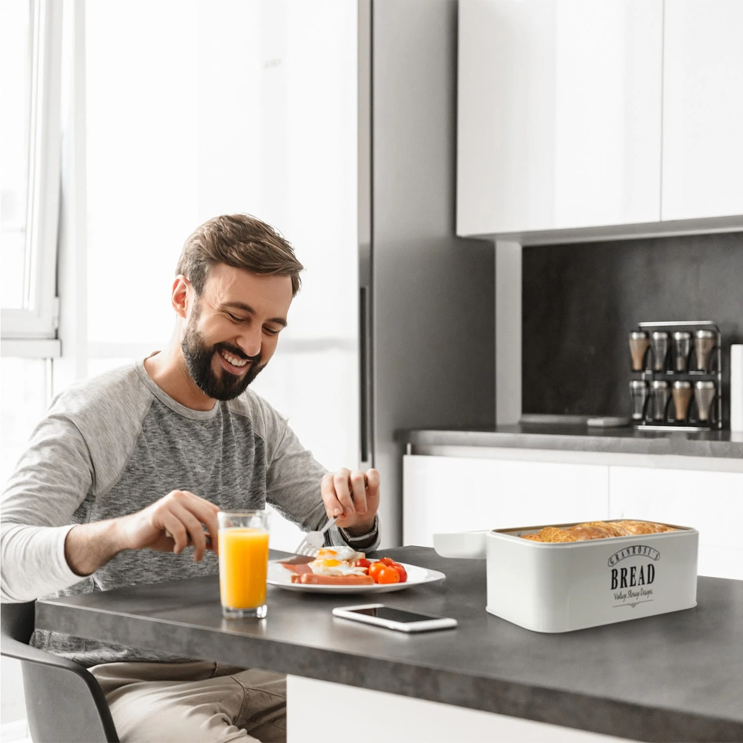 Delaware Brotkasten Metall 30x16x20,5 Cm Klappdeckel Lüftungslöcher 5 Delaware Brotkasten Metall 30x16x20,5 Cm Klappdeckel Lüftungslöcher – Bild 3