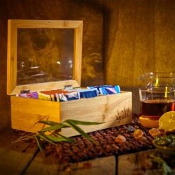 Teebox 8 Fächer 120 Teebeutel Kunststoff-Sichtfenster Bambus 11 Teebox 8 Fächer 120 Teebeutel Kunststoff-Sichtfenster Bambus -Klarstein 10038043 yy 0003 logo