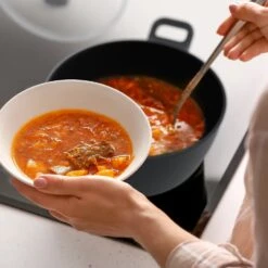 Noto Endurance Kochtopf Ø24cm Geschmiedetes Aluminium Deckel Induktion PTFE-Antihaftbeschichtung 13 Noto Endurance Kochtopf Ø24cm Geschmiedetes Aluminium Deckel Induktion PTFE-Antihaftbeschichtung -Klarstein 10045007 yy 0003 logo